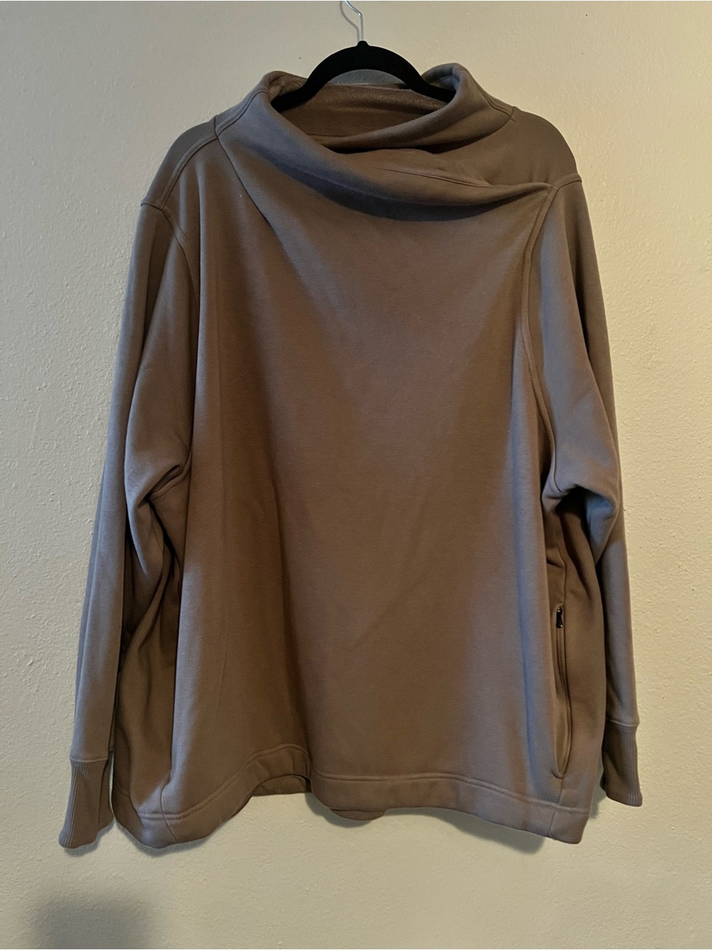 ATHLETA Altitude Edge Fleece Lined Funnel Neck Size L Brown Front Zip Pockets